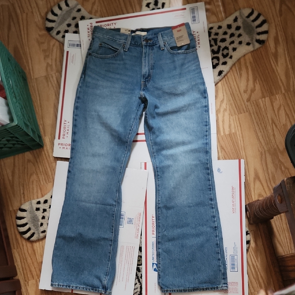 Levi's
